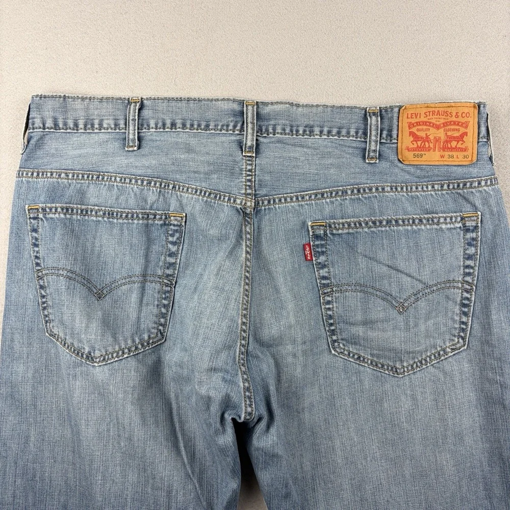 Levi's 569 Loose Straight Jeans Men's 38x30 Fits 40x29 Light Wash Denim